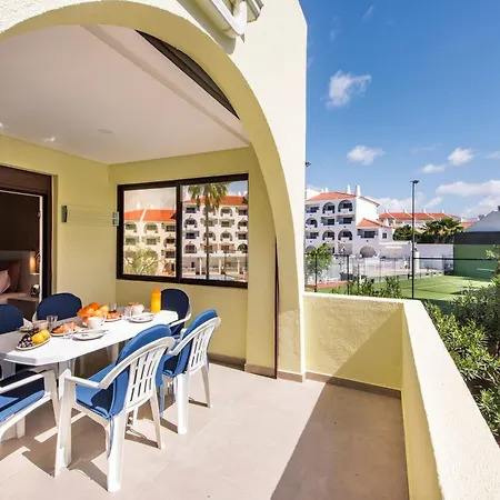 Oura Sunset شقة *